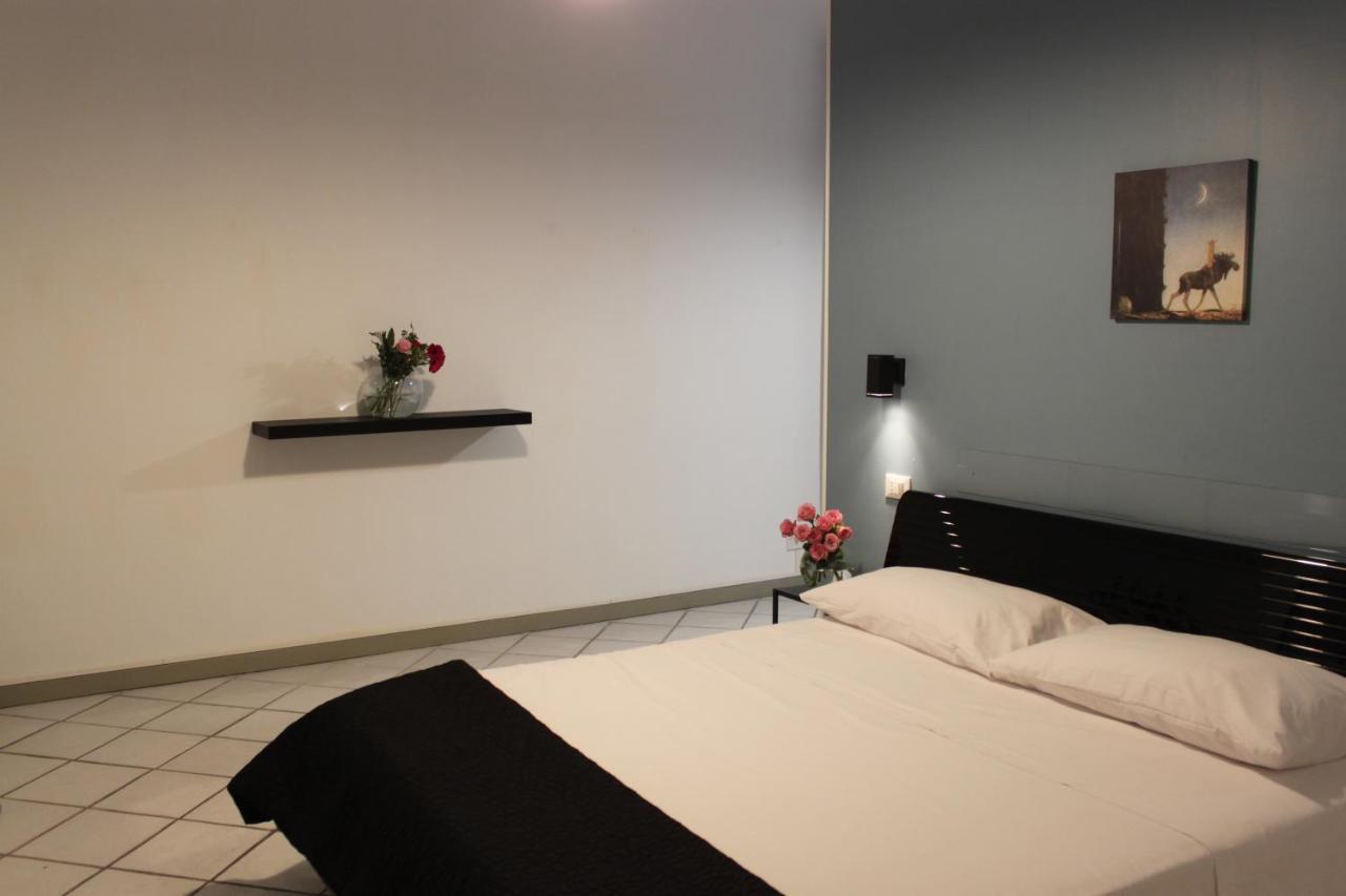 Casa Luna - Accomodation In Santa Maria Maggiore Рим Экстерьер фото